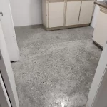 Concreto lixado em sala antes da aplicação do epóxi