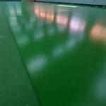 Piso em uretano verde de alto brilho